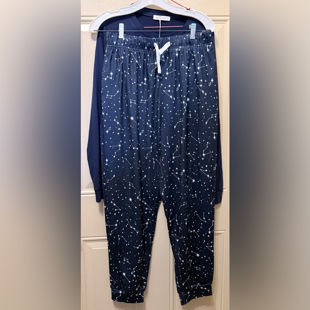 Fantaslook Lounge Set in Navy Blue and White Constellation Pattern Size Medium